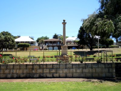 E37 War memorial at Ben Wright Park (from south-east)