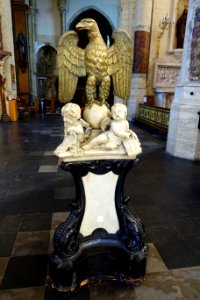 Eagle - Église Notre-Dame-de-la-Chapelle - Brussels, Belgium - DSC07737