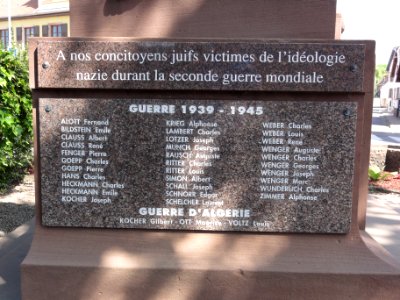 Duttlenheim (Bas-Rhin) monument aux morts (01)