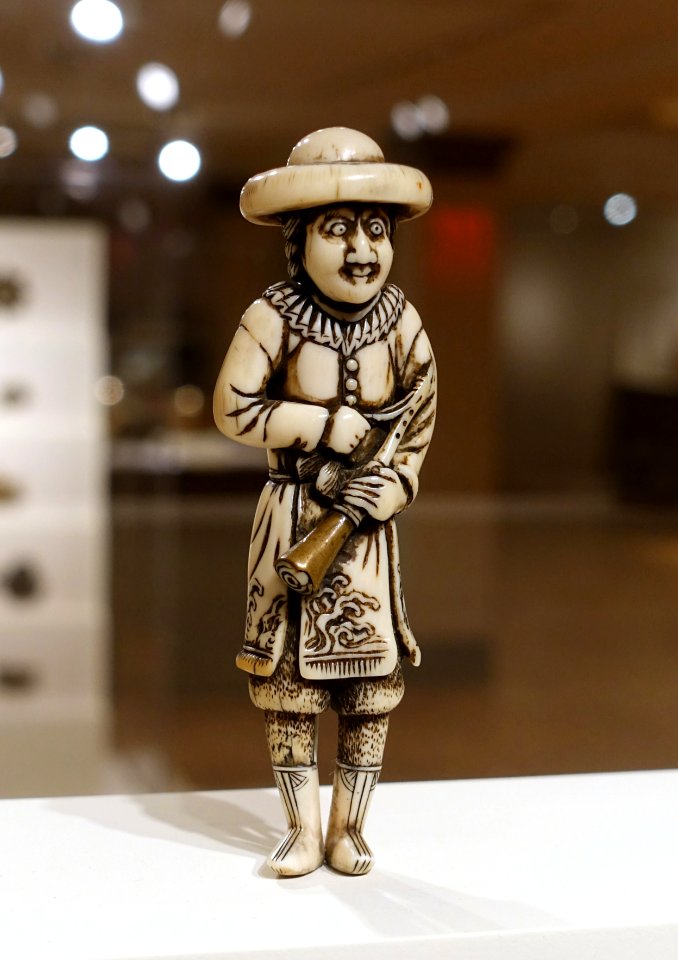 Dutchman, Japan, ivory, brass - Peabody Essex Museum - DSC07482