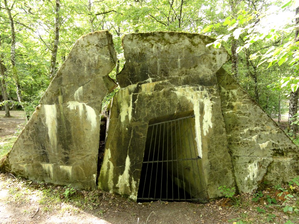 Duzey (Meuse) site du canon allemand 350 mm (07)