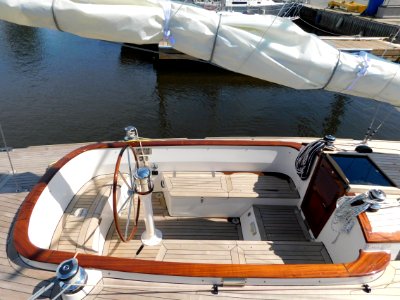 Eagle 38 sailboat cockpit 2632