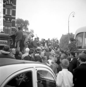 DWS kampioen, optocht door de stad, Haarlemmerstraat, Bestanddeelnr 916-4445