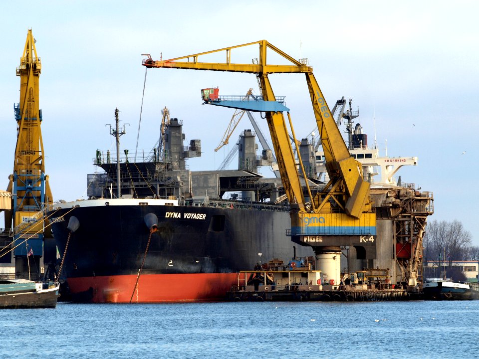 Dyna Voyager IMO 9326354 at Amsterdam, The Netherlands