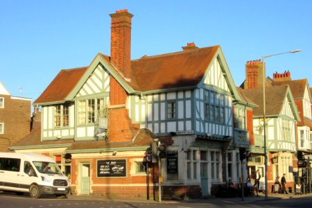 Dyke Tavern, Dyke Road, Prestonville, Brighton (August 2016) (2)