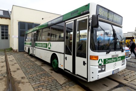 DVB Bus Mercedes-Benz O 405 - Dresdner Bank (4)