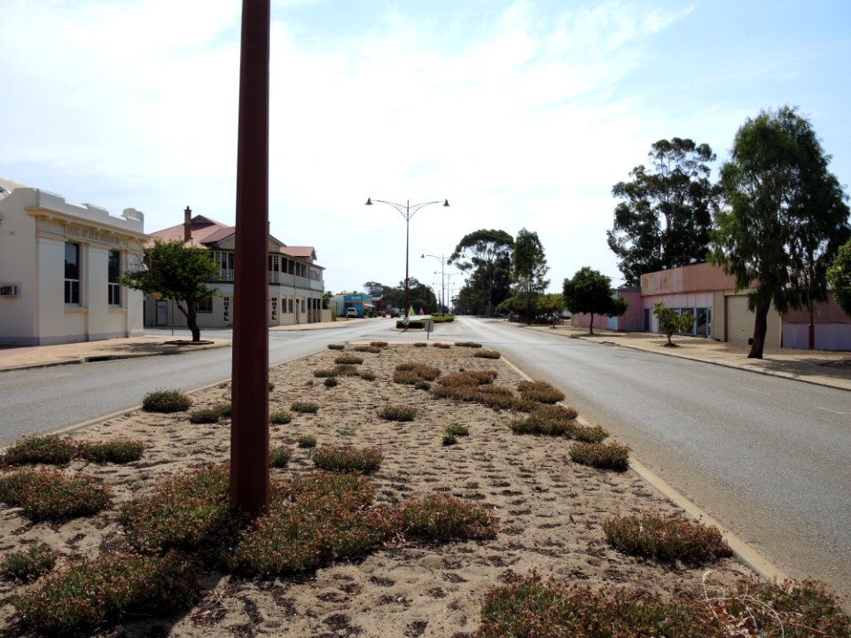 E37 Lake Grace (17 December 2019) 1