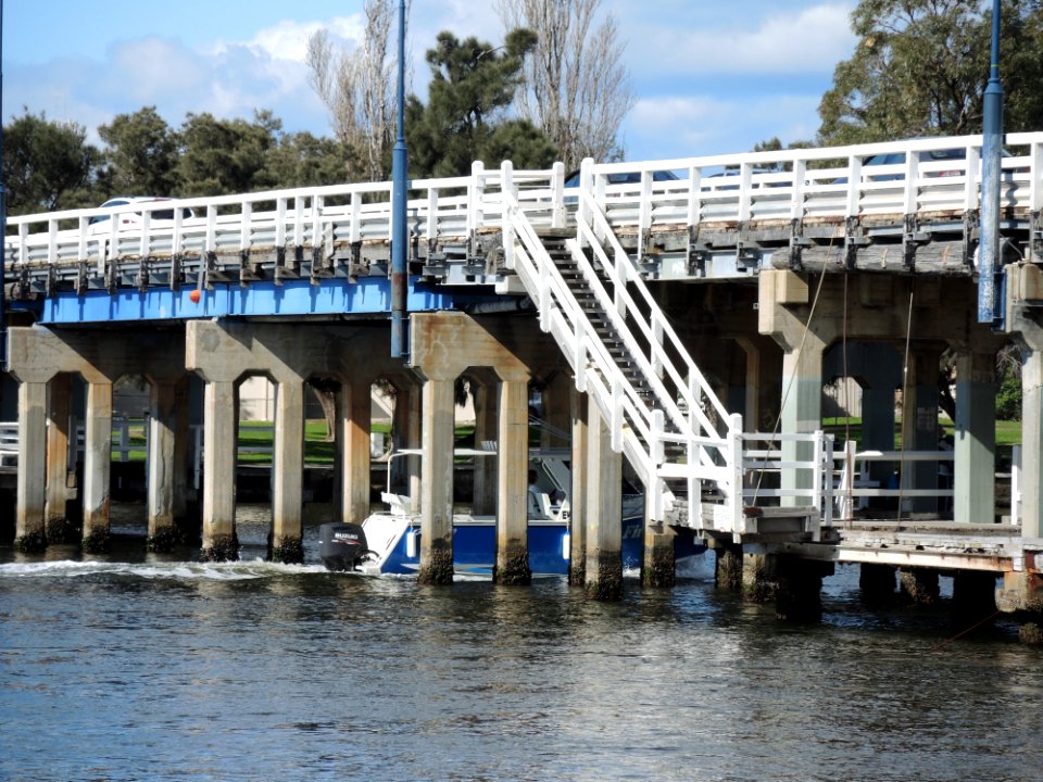 E37 Mandurah Bridge (August 2015) 40