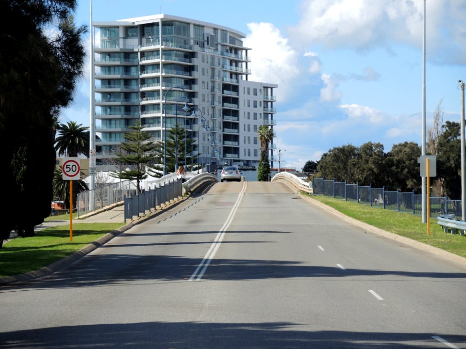 E37 Mandurah Bridge (August 2015) 17