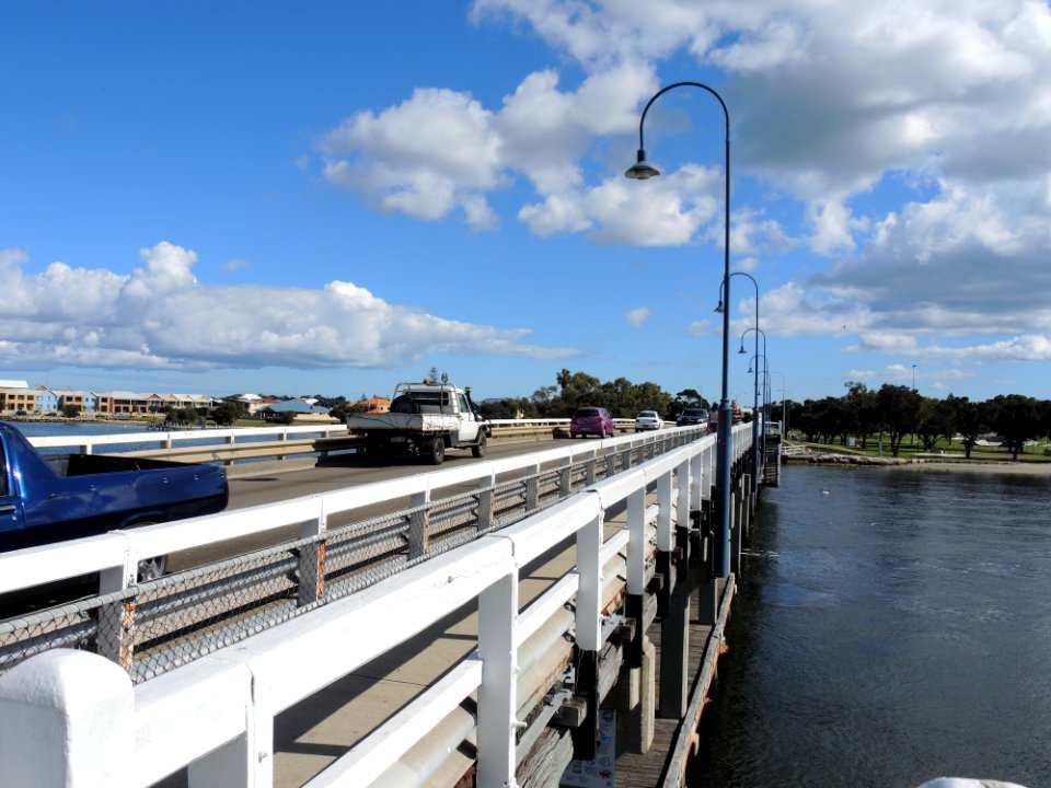 E37 Mandurah Bridge (August 2015) 13