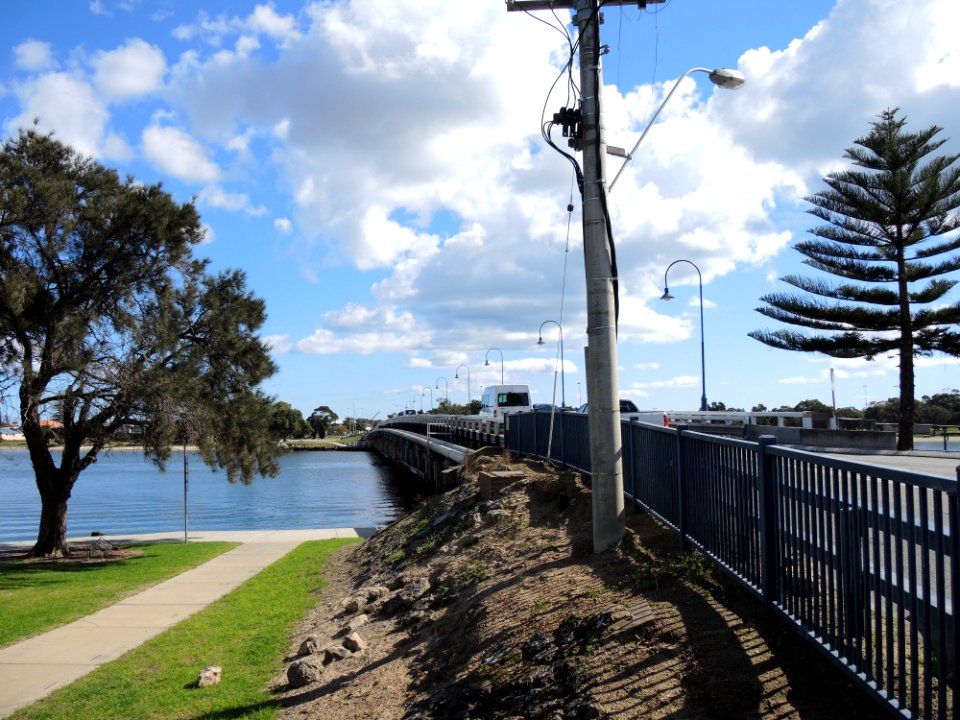 E37 Mandurah Bridge (August 2015) 08
