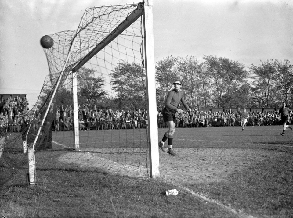 DWS tegen EDO 1-3 (elftal EDO), Bestanddeelnr 902-4164