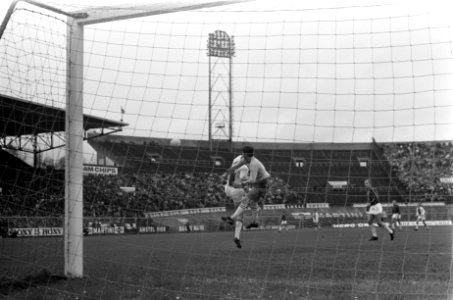DWS tegen Ajax 0-2. Spelmoment, Bestanddeelnr 922-9766