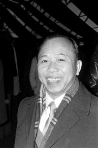 Een medewerker van de Vietnamese ambassade in Parijs, Bestanddeelnr 926-8341