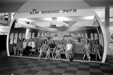 Een model van het interieur van een Boeing jumbo jet, Bestanddeelnr 922-6598
