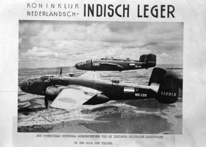 Een patrouille Mitchell bommenwerpers van de Indische Militaire Luchtvaart op we, Bestanddeelnr 934-8718