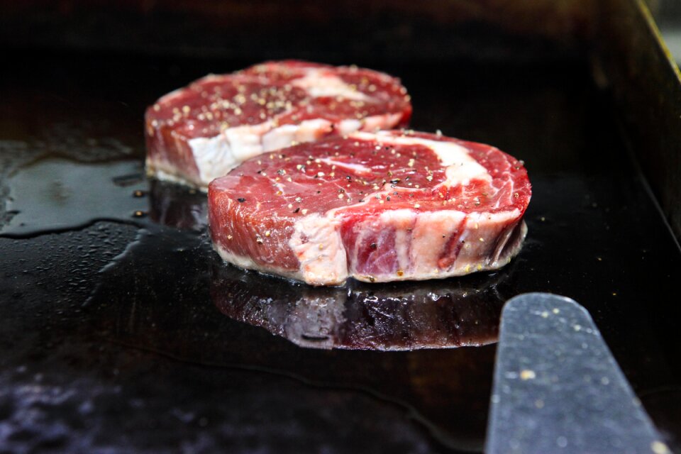Steak iron plate oil