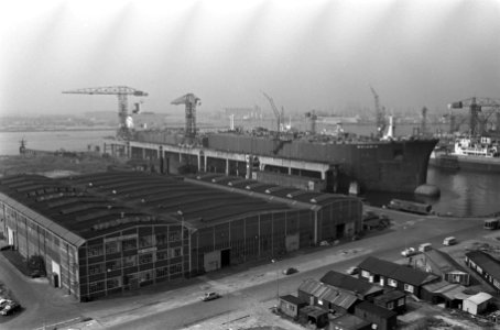Een overzicht van het scheepsbouwterrein, Bestanddeelnr 921-6626