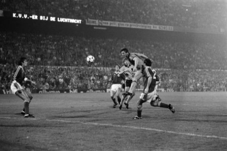 Een spelmoment van de wedstrijd Nederland-Ierland tijdens de voorronde van het W, Bestanddeelnr 931-6689