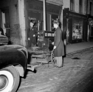 Een straatorgeltje van Mick & Mike Music, Bestanddeelnr 191-1020