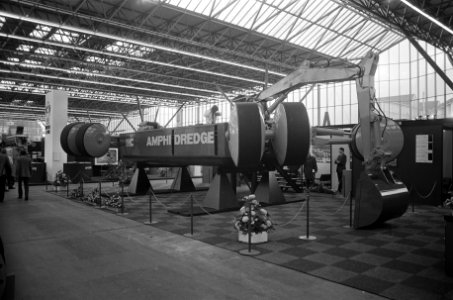 Een tentoongestelde dragline, Bestanddeelnr 926-8229