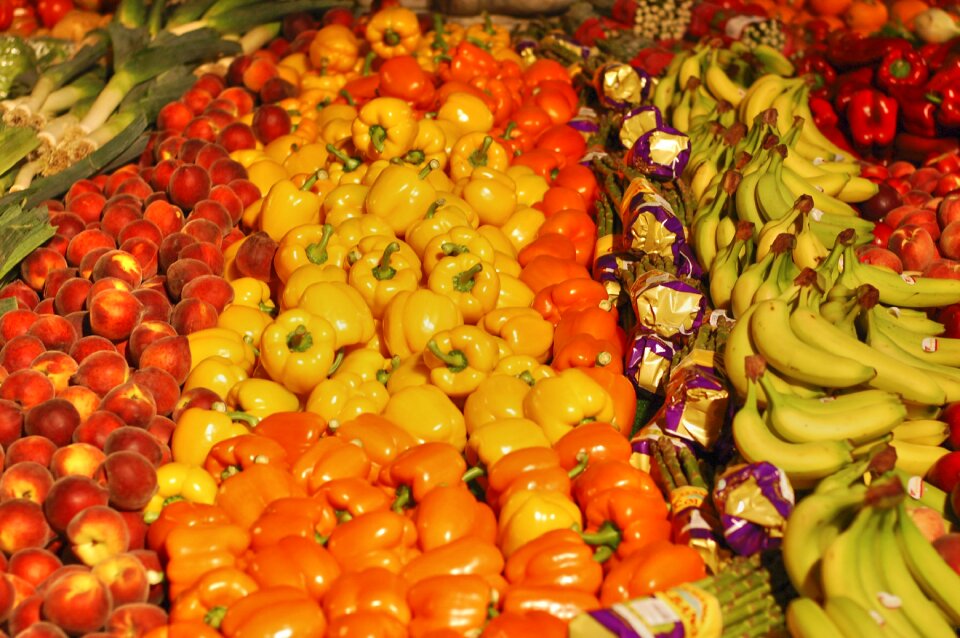Asparagus peppers yellow