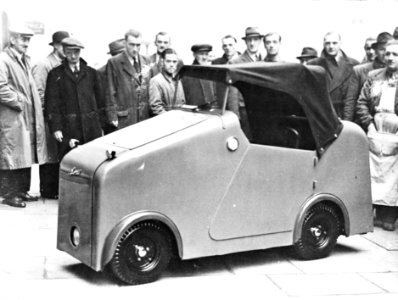 Een z.g. microauto, een 1-persoons wagen in cabrioletuitvoering, Bestanddeelnr 902-0155