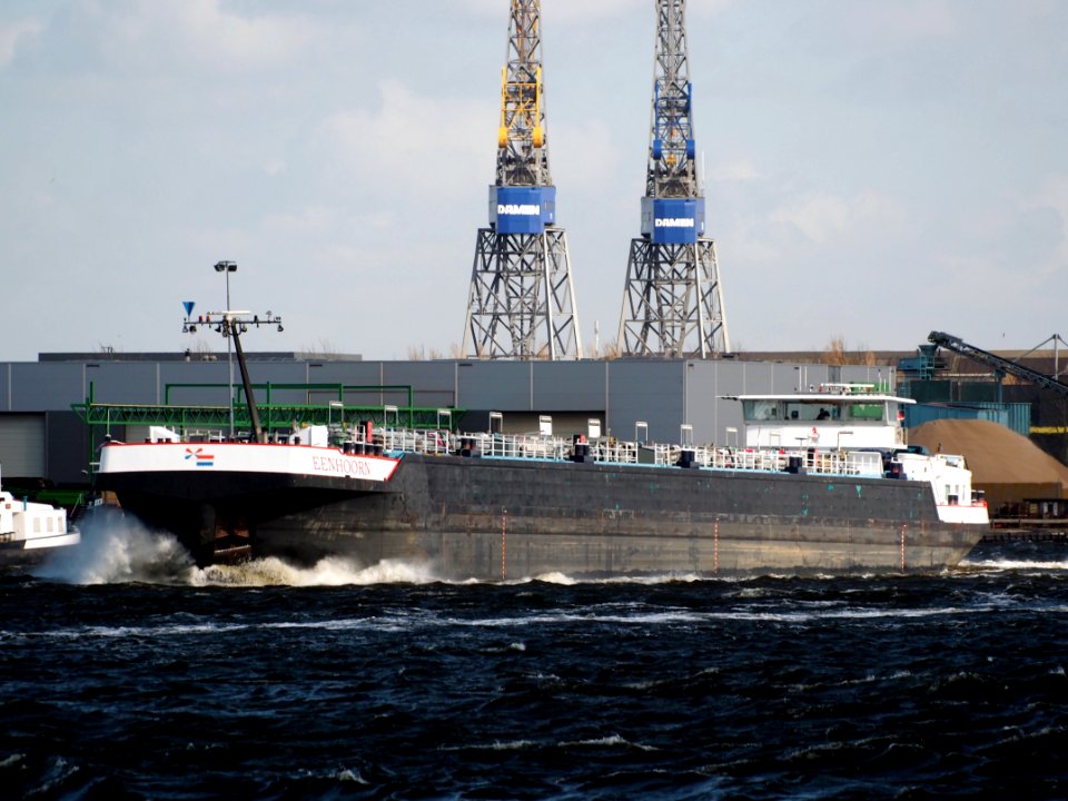 Eenhoorn, ENI 02325525, Noordzeekanaal, Port of Amsterdam, pic2