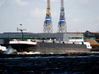 Eenhoorn, ENI 02325525, Noordzeekanaal, Port of Amsterdam, pic2