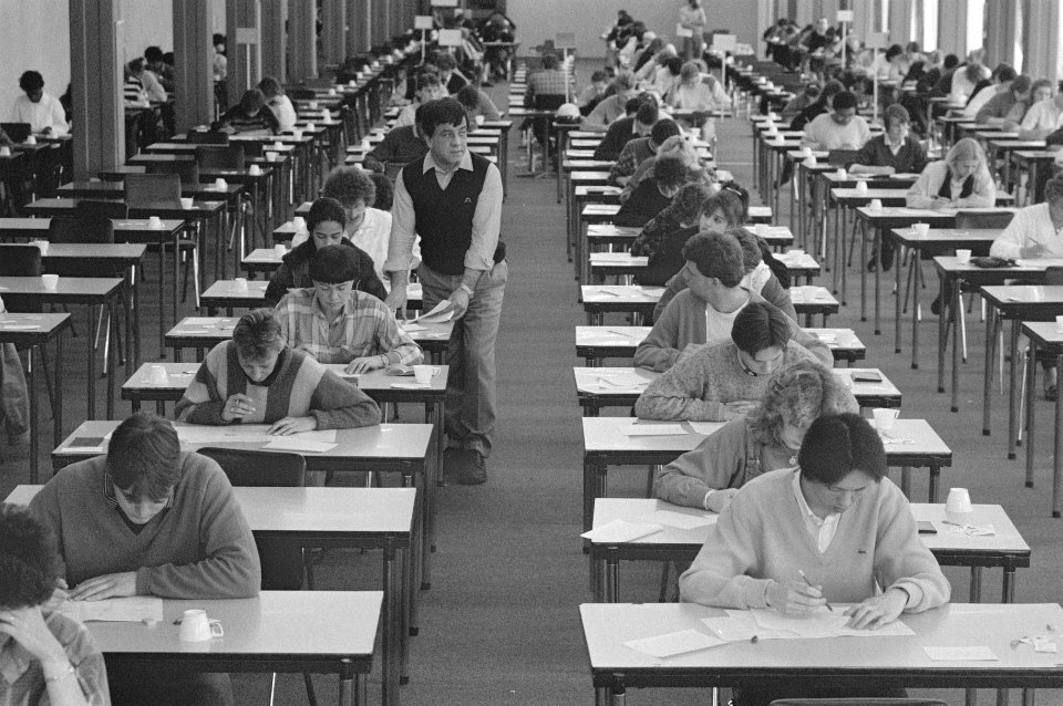 Eerste dag eindexamens biologie, Bestanddeelnr 933-6318