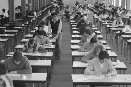 Eerste dag eindexamens biologie, Bestanddeelnr 933-6318