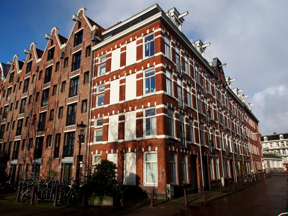 Eerste Breeuwersstraat hoek Nieuwe Teertuinen