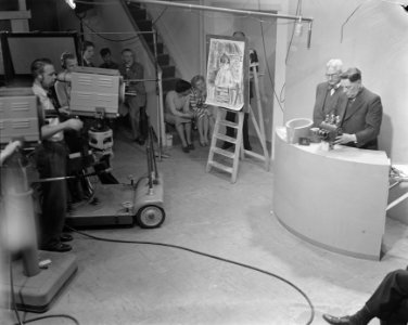 Eerste AVRO televisie-uitzending. Het eerste programma, getiteld Televizier werd, Bestanddeelnr 904-7937