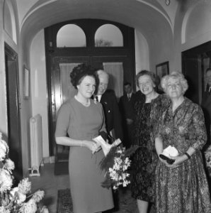 Edward van Beinumhuis opening Toon Kunstenaars Centrum door prinses Irene te Bre, Bestanddeelnr 915-8044