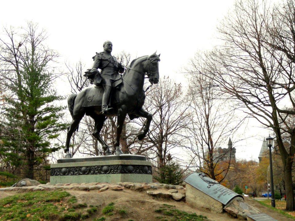 Edward VII Monument, Toronto - DSC09883