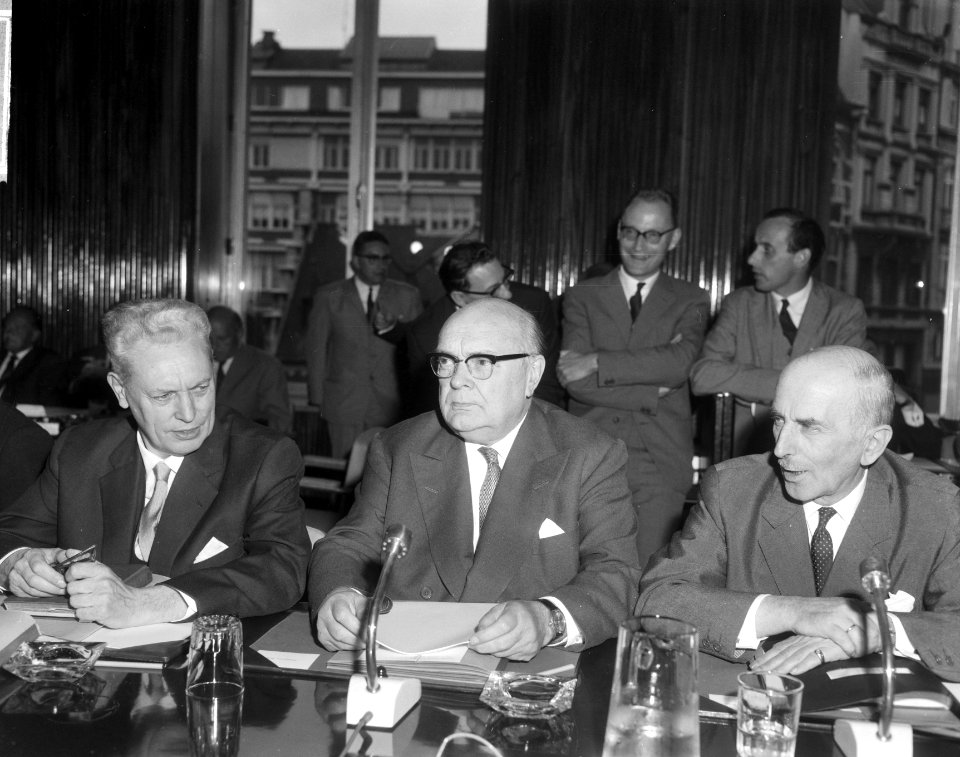 EEG Ministerraad in Brussel bijeen, delegatie Belgie, Bestanddeelnr 917-9994