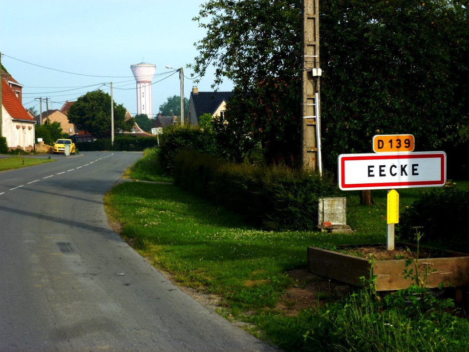 Eecke (Nord, Fr) city limit sign