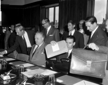 EEG Ministerraad in Brussel bijeen, dr. Schroder, Bestanddeelnr 917-9999