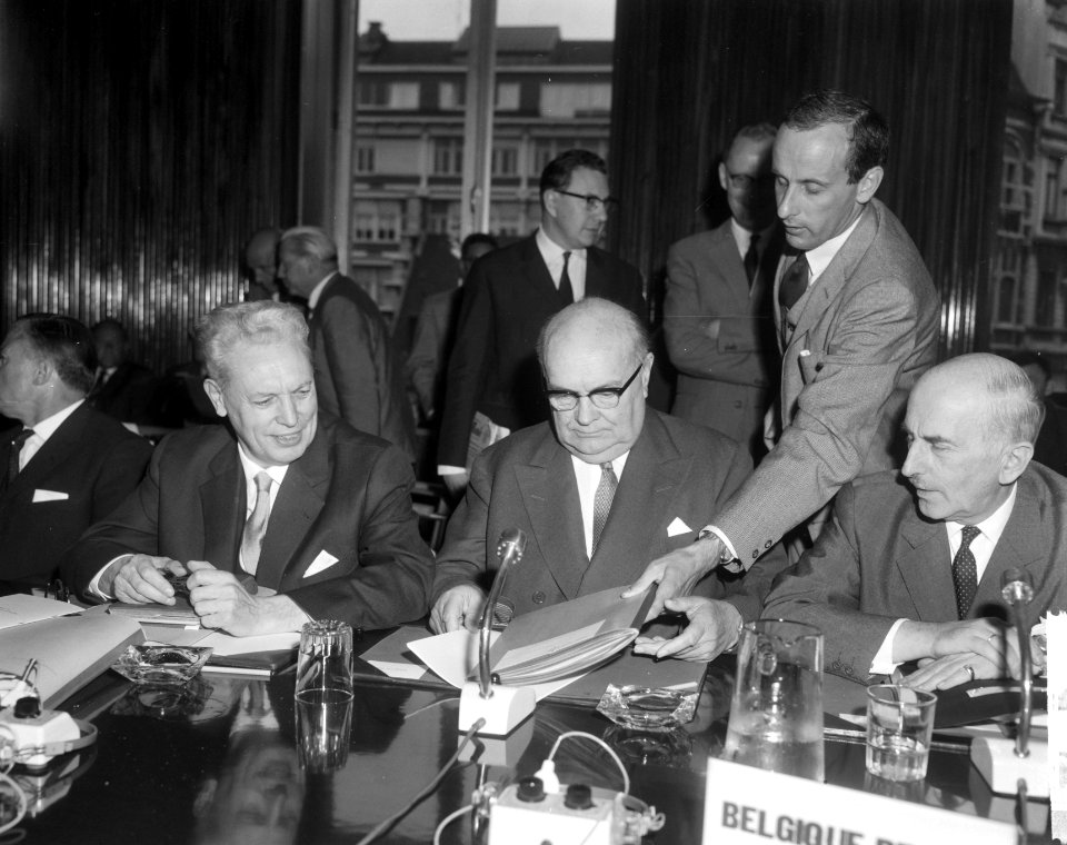 EEG Ministerraad in Brussel bijeen, delegatie Belgie, Bestanddeelnr 917-9993