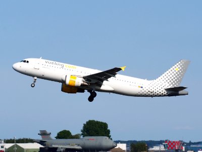 EC-JYX Vueling - Airbus A320-214 take-off from Schiphol (AMS - EHAM), The Netherlands, 18may2014, pic-2