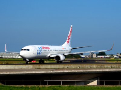EC-ISN Boeing 737-86Q Air Europa cn 30291 taxiing 18july2013 pic-001