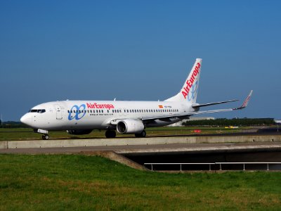 EC-ISN Boeing 737-86Q Air Europa cn 30291 taxiing 18july2013 pic-002
