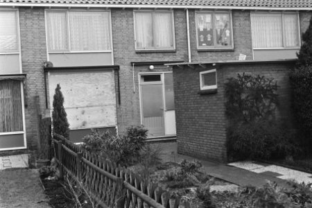 Echtpaar in Krommenie neergeschoten woning in Burgemeester Lammerschaagstraat 7, Bestanddeelnr 933-8722