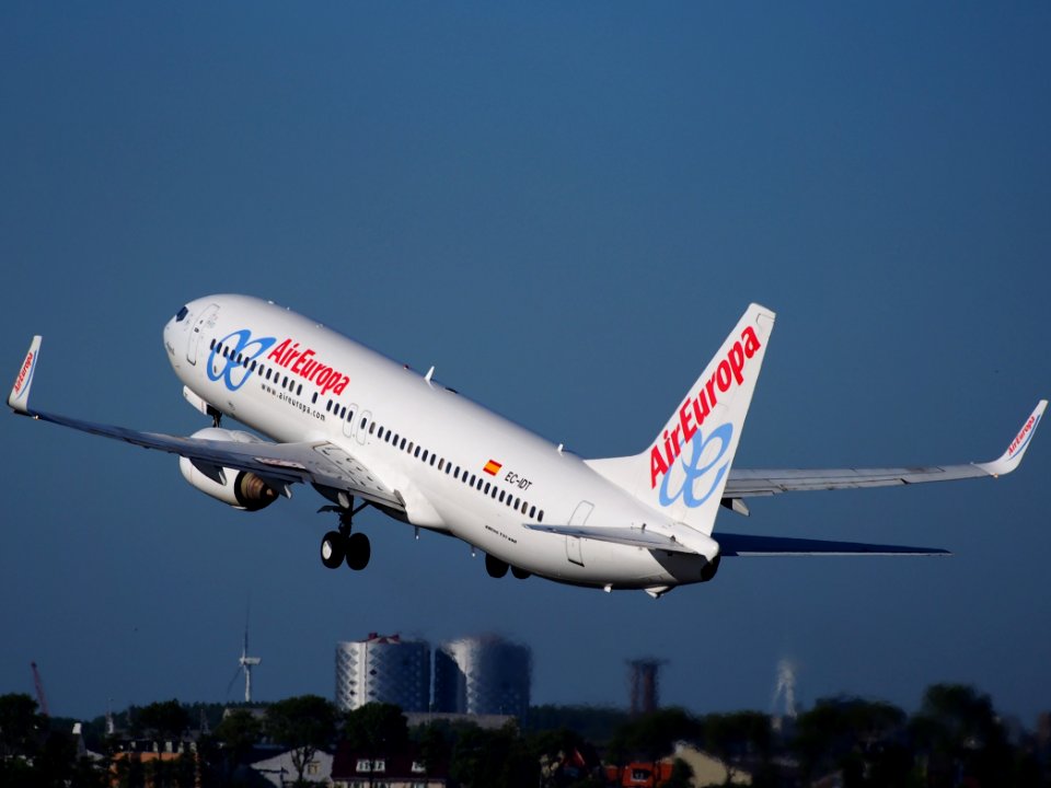 EC-IDT Air Europa Boeing 737-86Q(WL) takeoff from Schiphol (AMS - EHAM), The Netherlands, 11june2014, pic-5