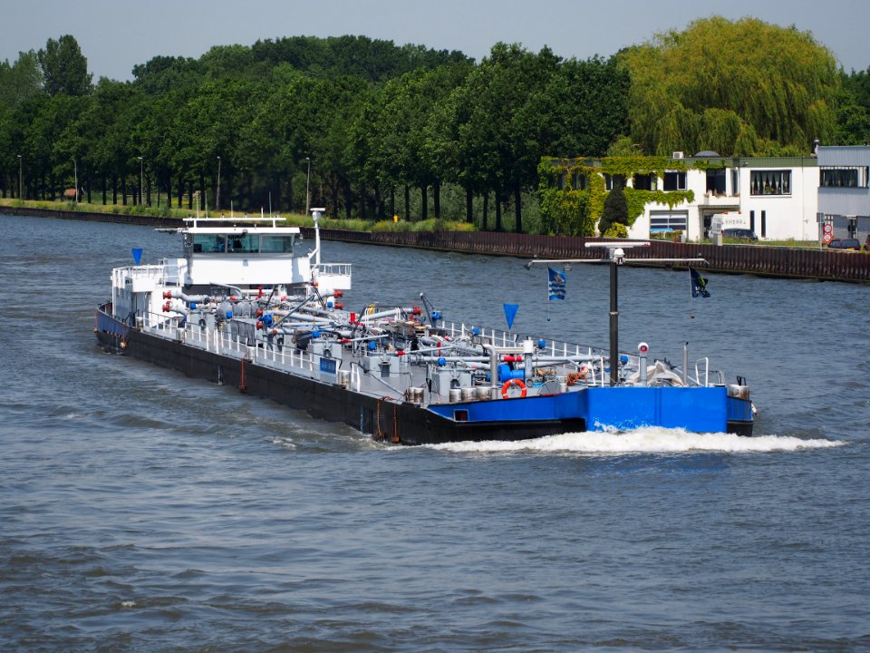 Edgar Jaegers - ENI 04304760, Amsterdam-Rijn kanaal, pic4