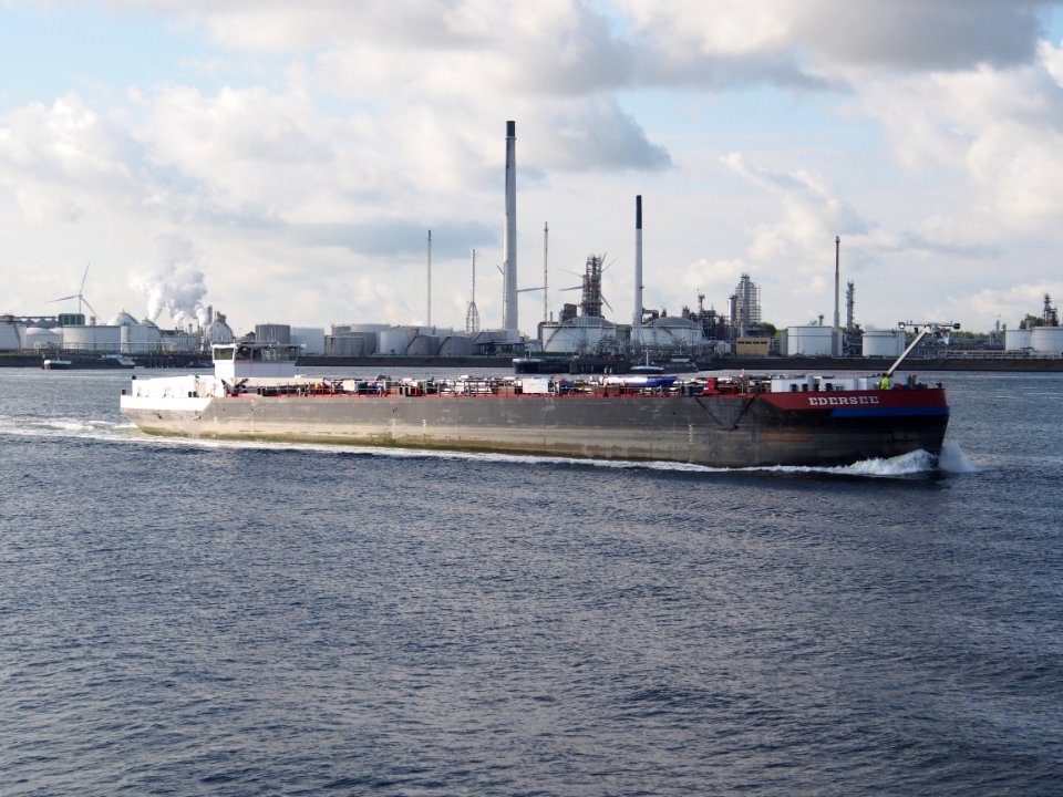 Edersee (ship, 2014) ENI 04811770 Calandkanaal pic1