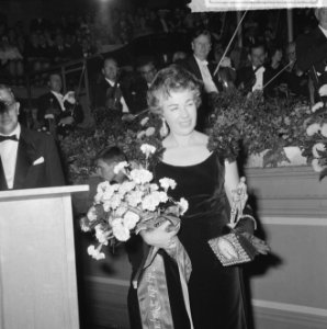 Edisons (klassiek) in Concertgebouw uitgereikt, mevrouw Marijke Smit Sibinga, Bestanddeelnr 916-9244