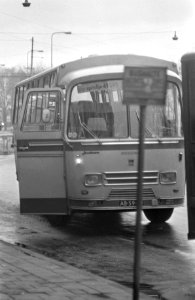 Een doorhet GVB gehuurde touringcar, Bestanddeelnr 926-9222