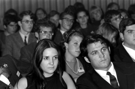 Een beeld van de zaal met deelnemers, Bestanddeelnr 921-6999