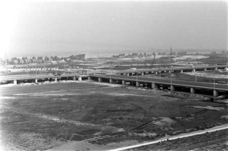 Een nieuwe snelweg wordt aangelegd, Bestanddeelnr 921-6149